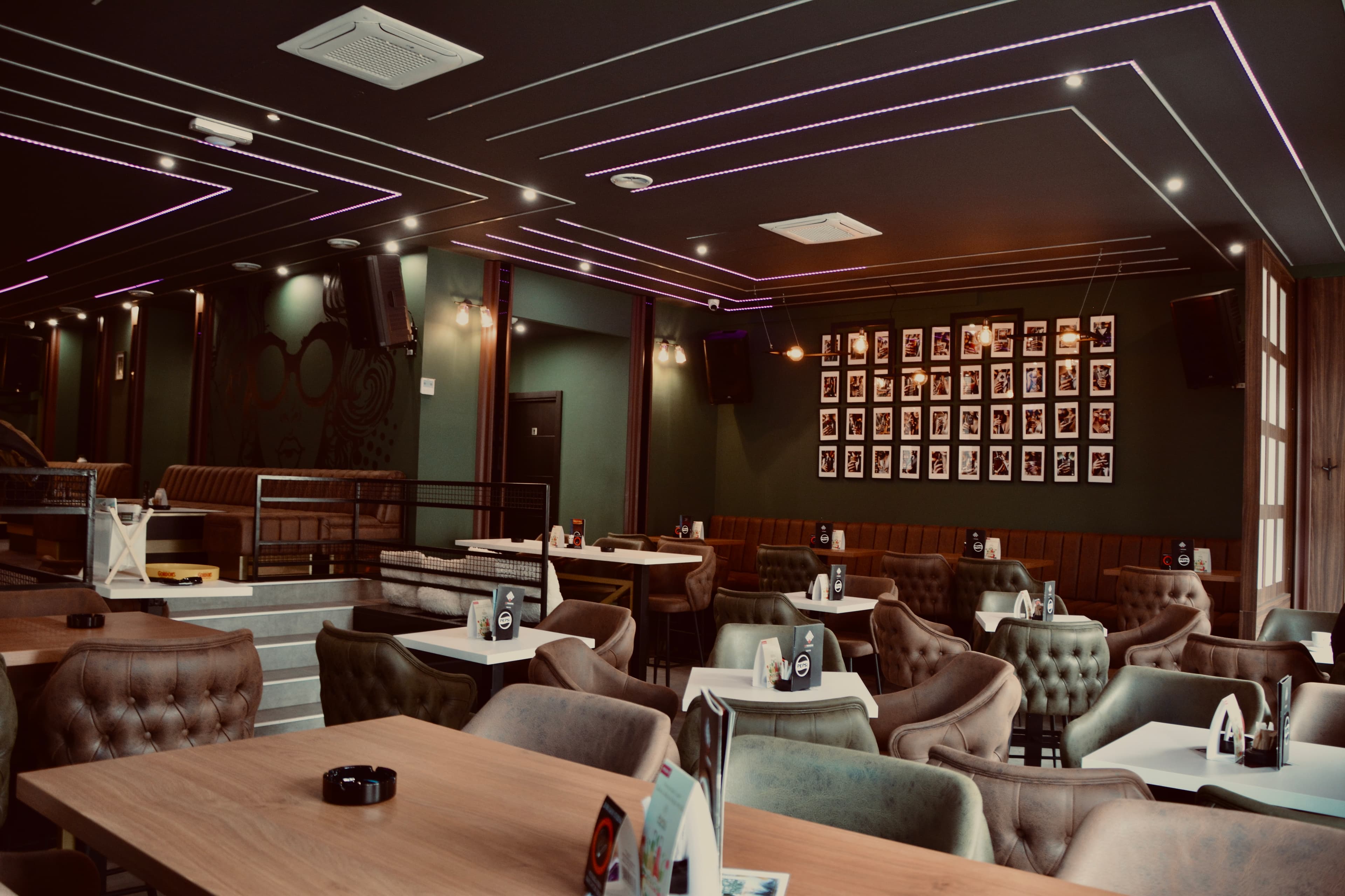 Lounge enterijer Trg Republike u Somboru